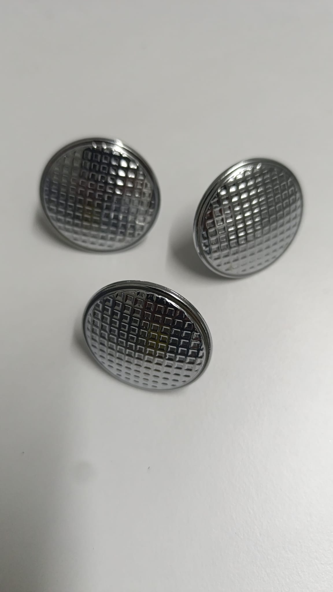 ÇEKMECE DÜĞMESİ YUVARLAK KROM NOKTALI  PK:25